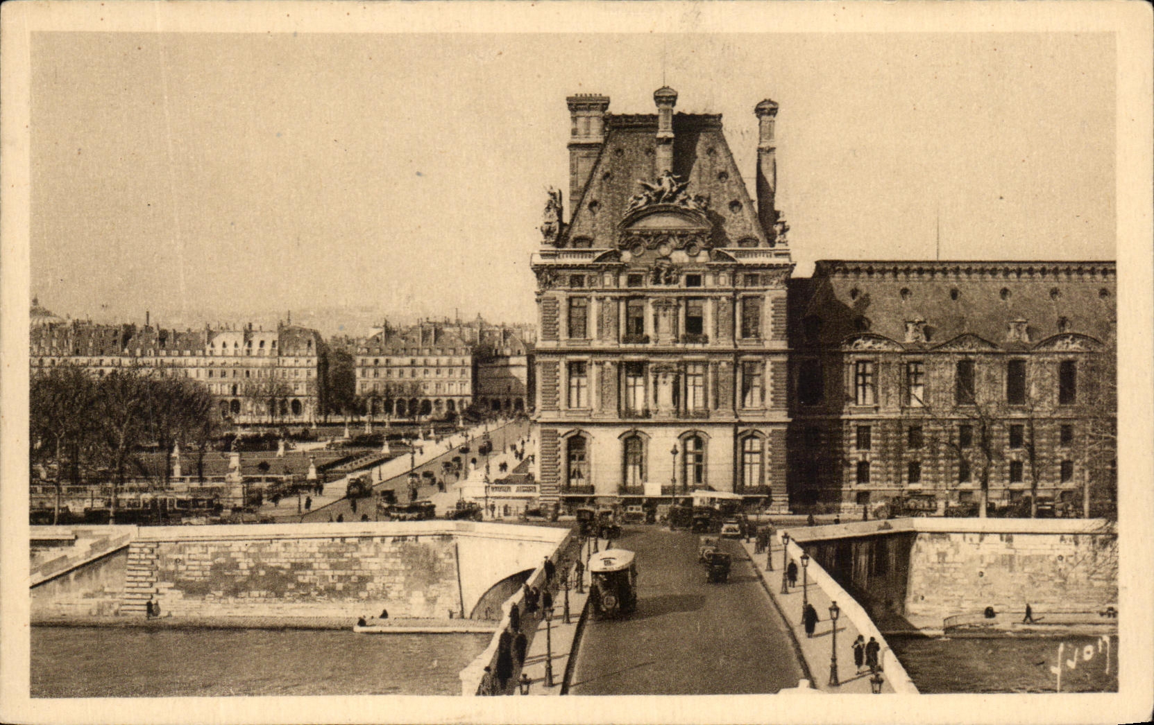 CPA Paris En Flanant Le Pont Royal le Pavillon de Flore et le Jardin des Tuileries