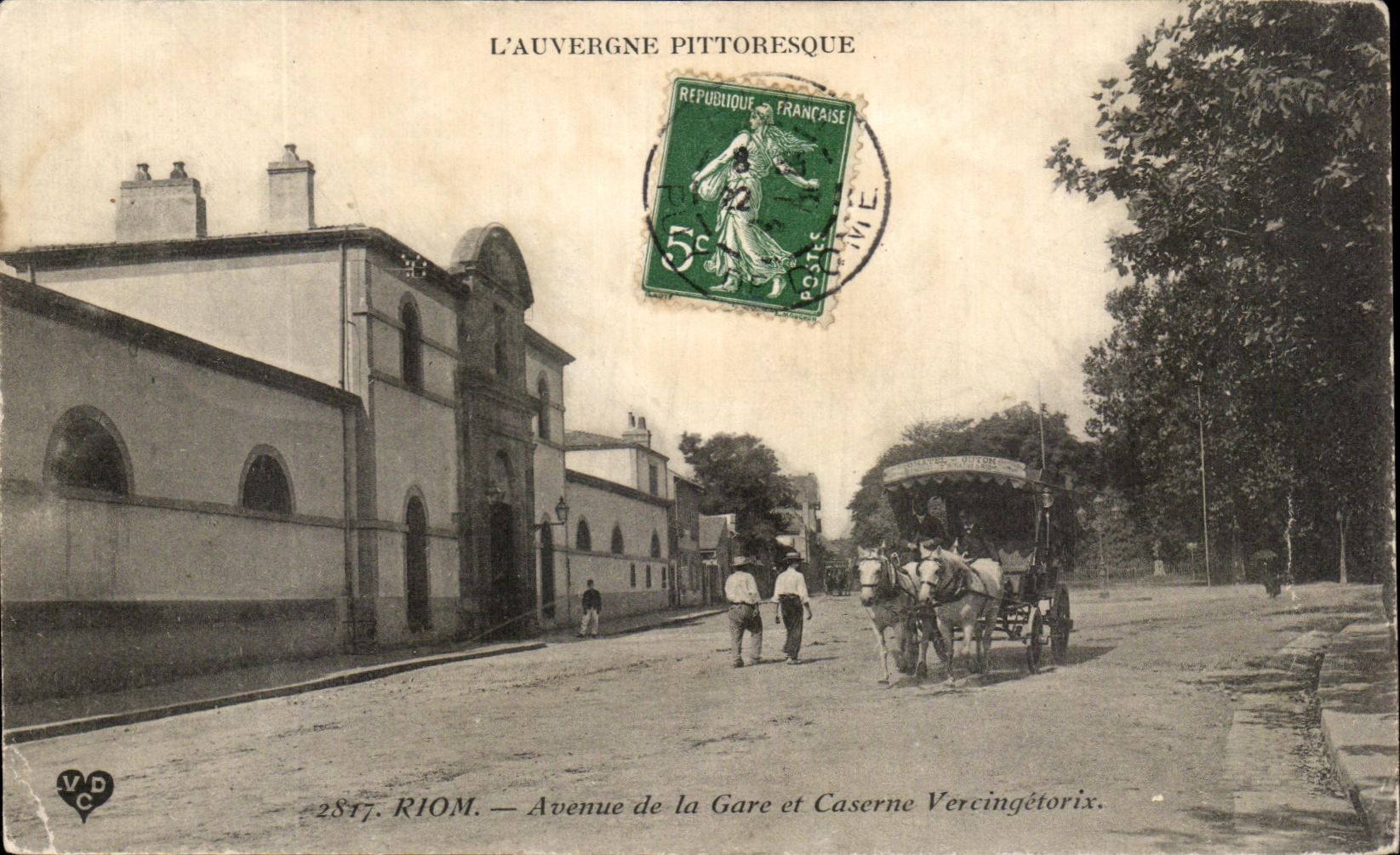 Riom — Avenue de la Gare et Caserne Vercingétorix — L'Auvergne pittoresque
