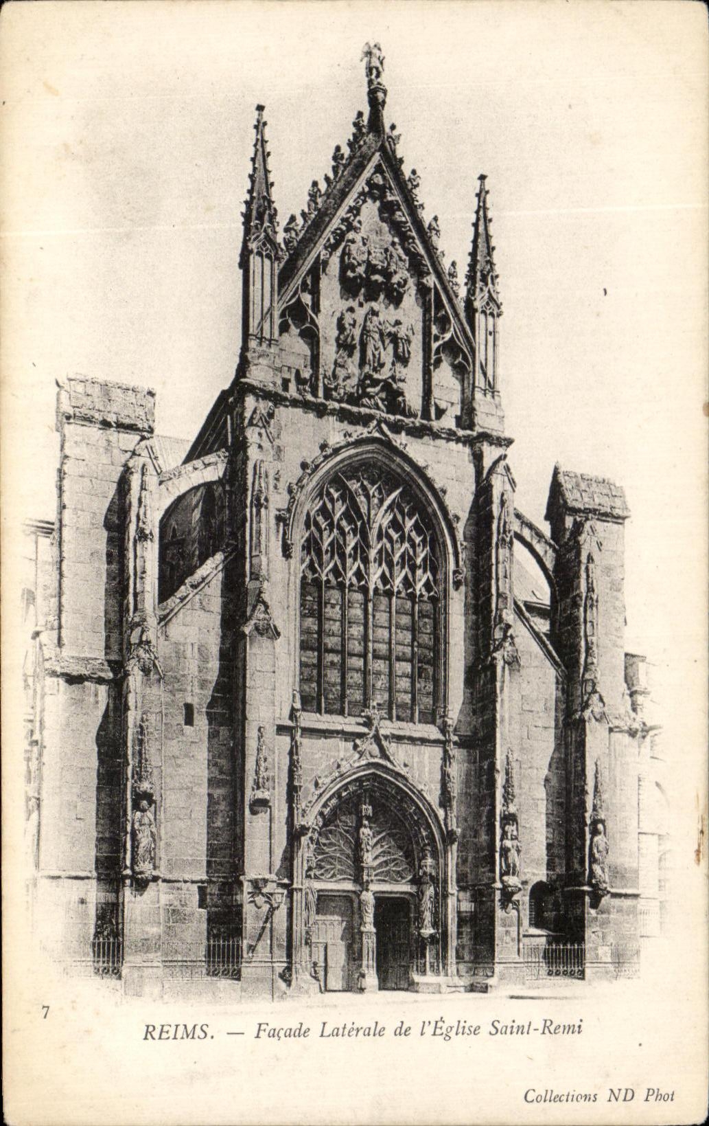 CPA Reims Facade Laterale de I'Eglise Saint Remi