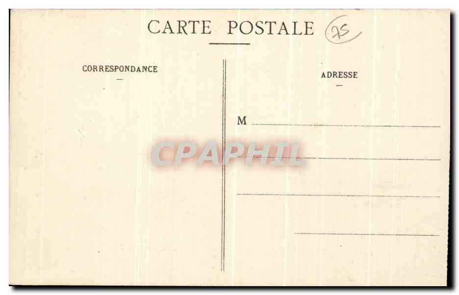 CPA Paris Le Pont de la Concorde La Chambre des Deputes Tour Eiffel — Verso