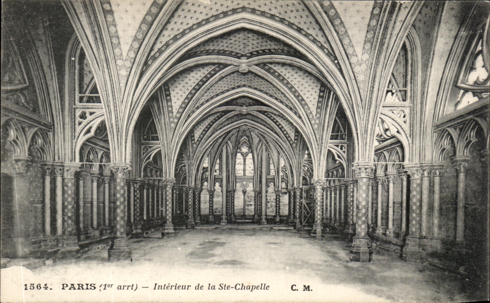 CPA Paris Interieur De La Ste Chapelle