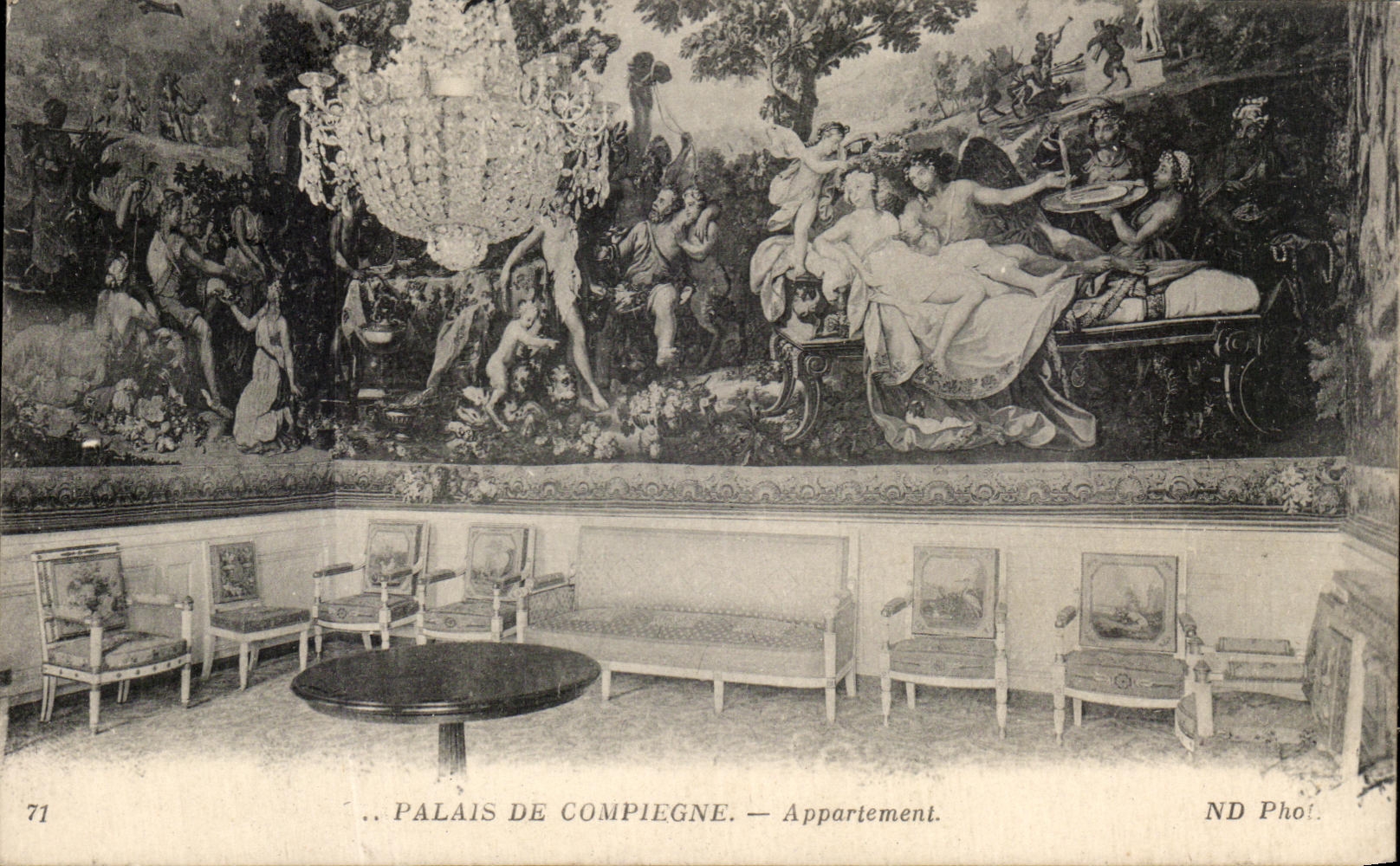 Palais de Compiègne — Appartement — ND Photo.