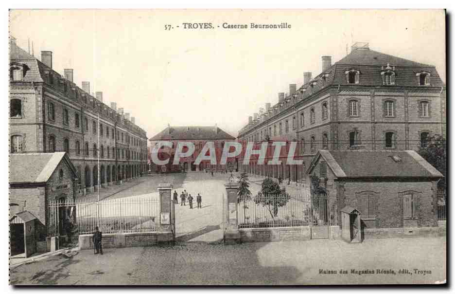 CPA Troyes Caserne Beurnonville Militaria 