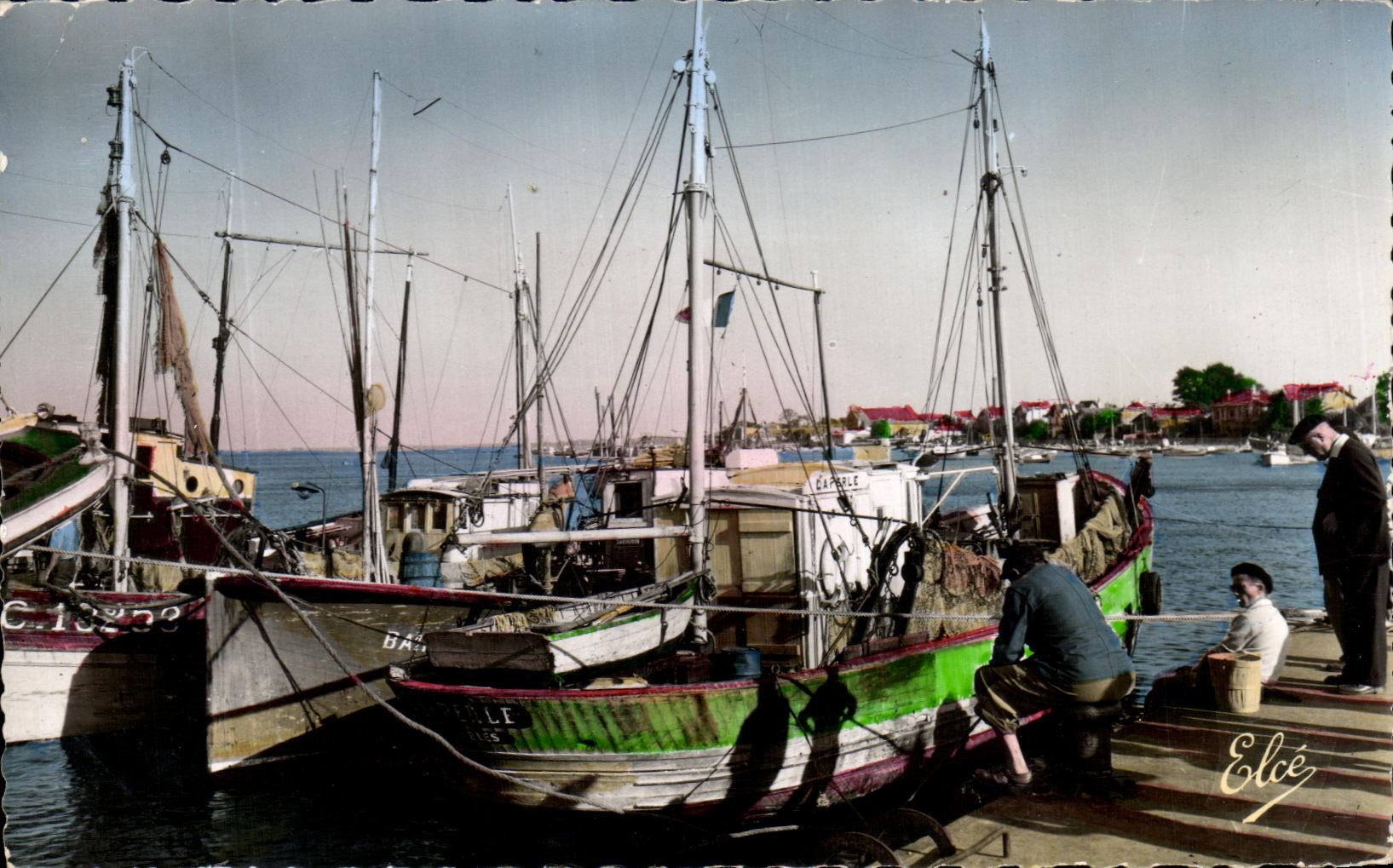 CPA Arcachon Les Sardiniers Bateaux