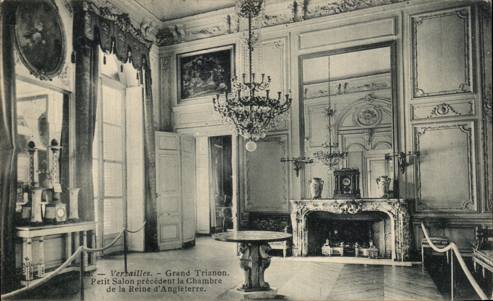 CPA Versailles Grand Trianon Petit Salon Precedent la Chambre de la Reine d'Angleterre