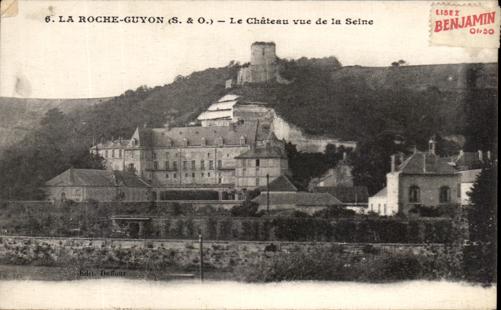 CPA La Roche Guyon Le Chateau vue de la Seine