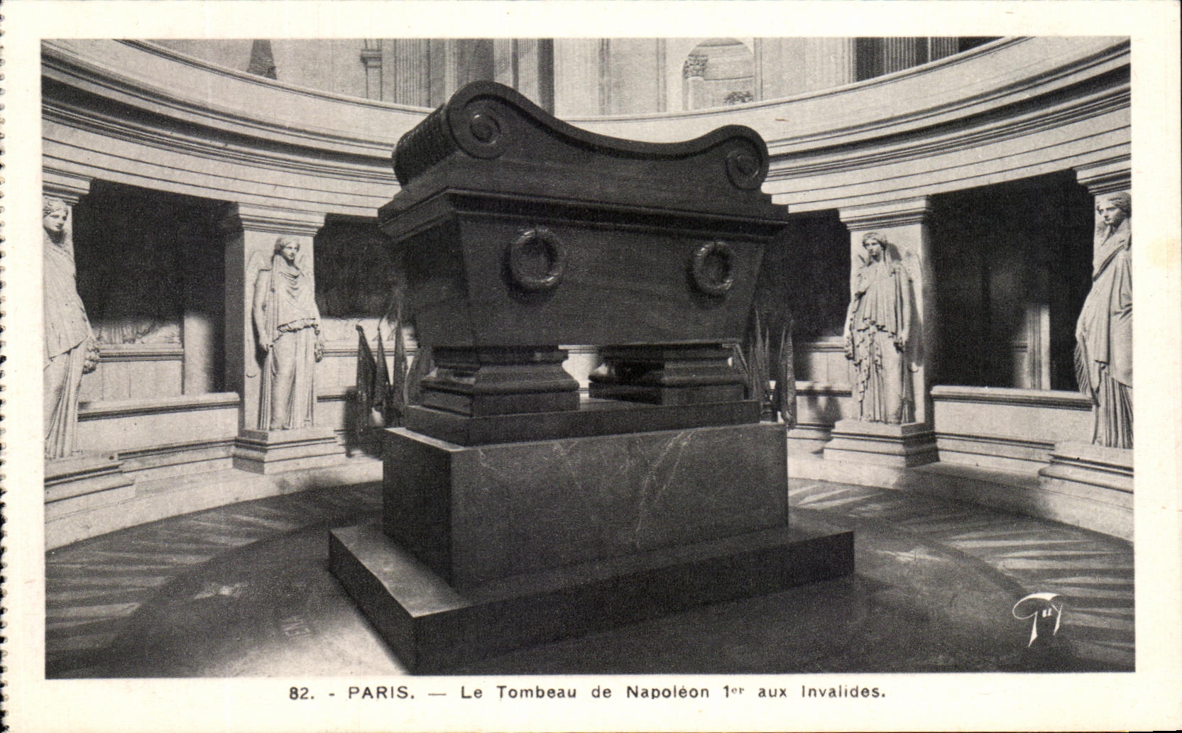 CPA Paris Le Tombeau de Napoleon 1er aux Invalides