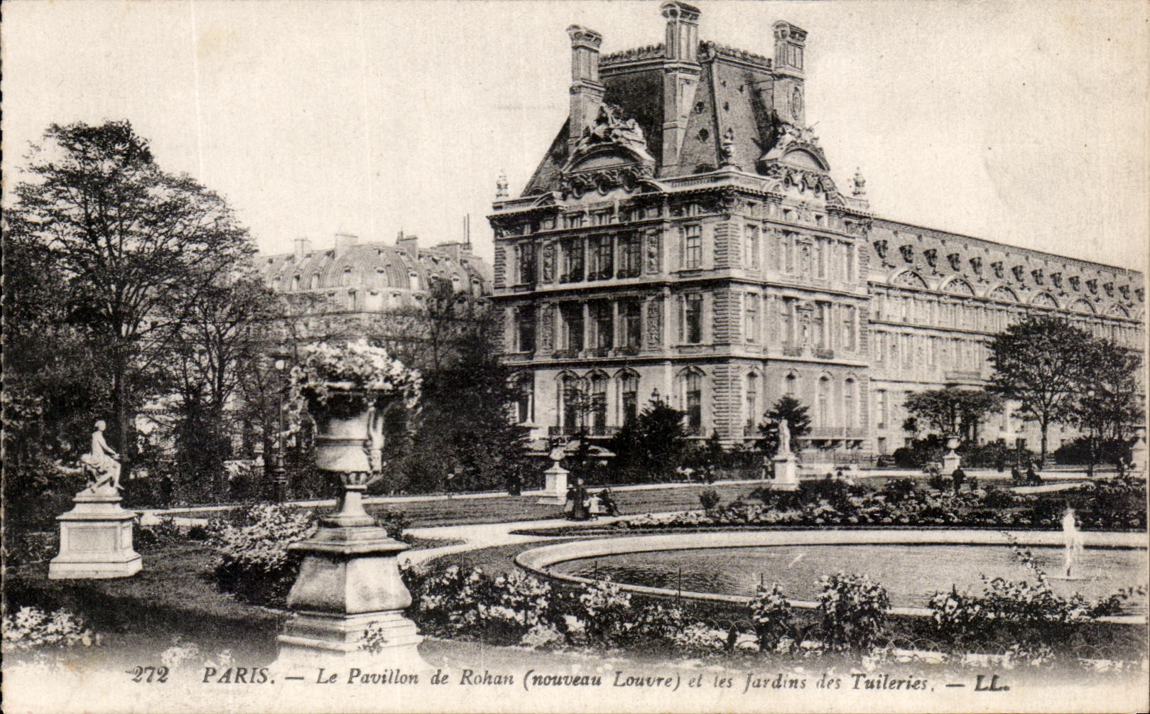 CPA Paris Le Pavillon De Rohan Et Les Jardins Des Tuileries Louvre