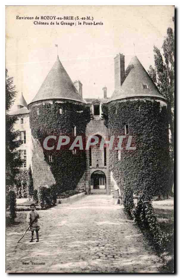 CPA Environs de Rozoy en Brie La Plece d'eau du Chateau de la Grange ou habitait le General Lafayette Le pont levis 