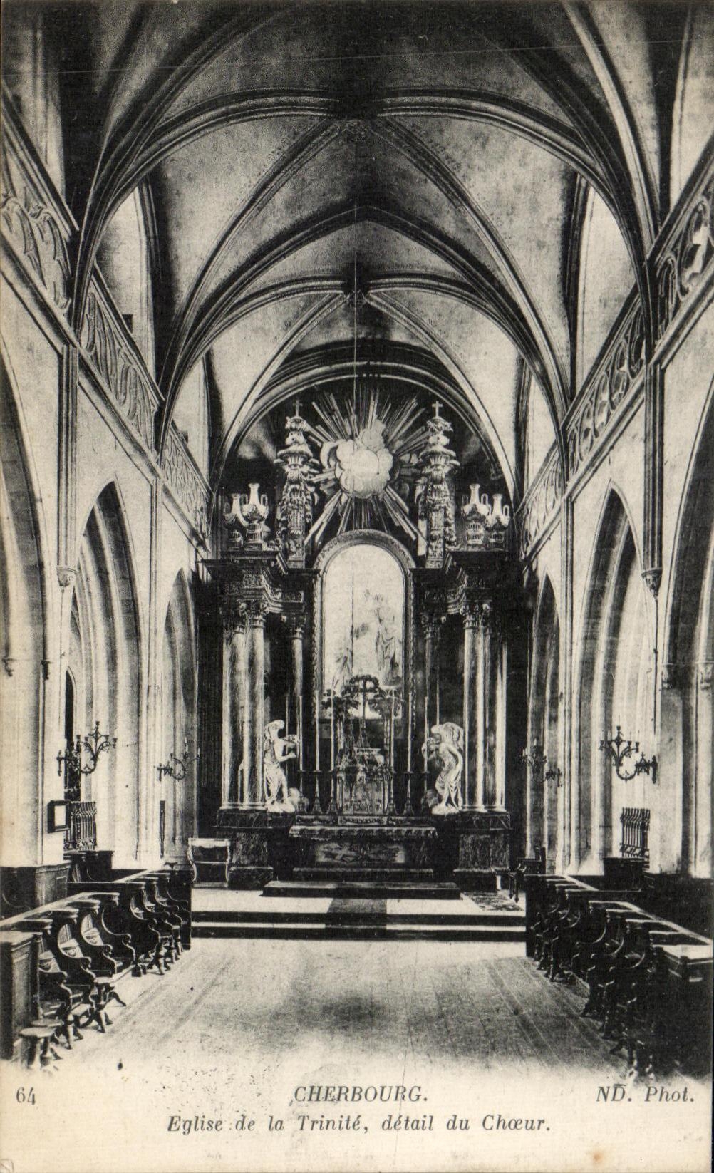CPA Cherbourg Eglise de la Trinite detail du Choeur