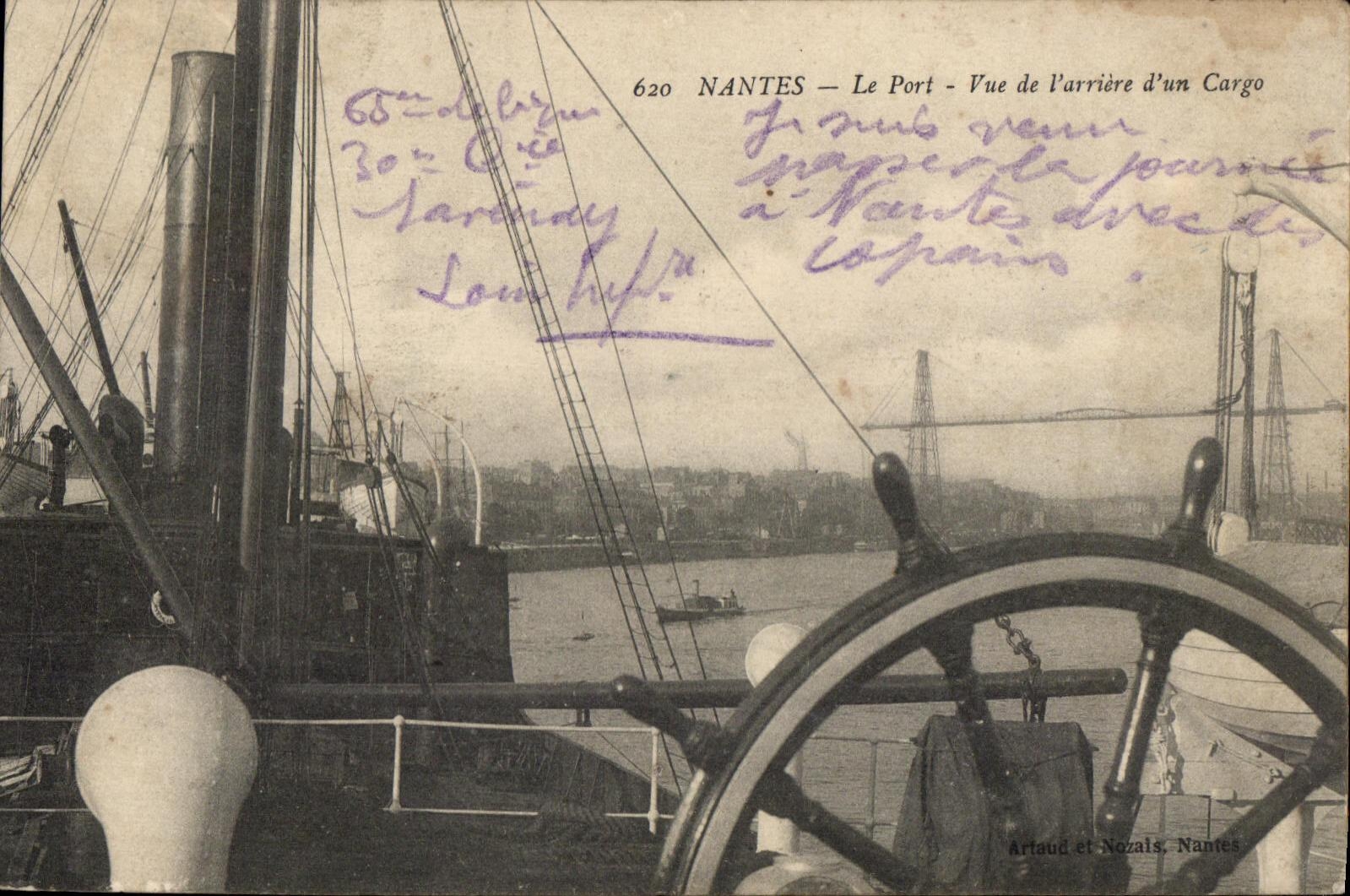 CPA Nantes Le Port Vue de l'arriere d'un Cargo