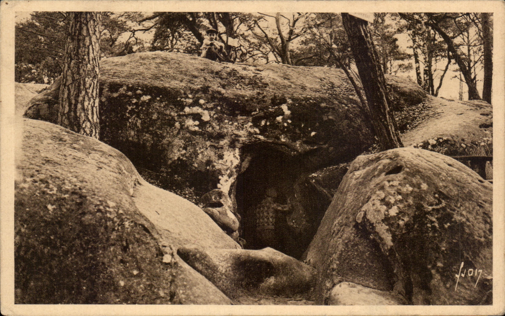 Fontainebleau - La forêt d'Apremont - La caverne des brigands — Les Editions d'Art Mon