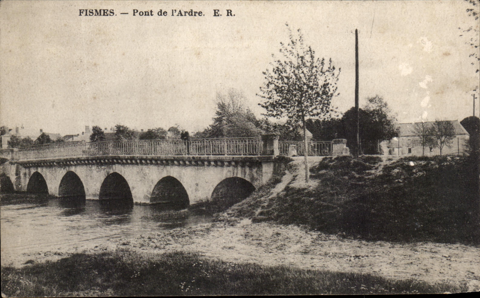 CPA Fismes Pont de l'Ardre 