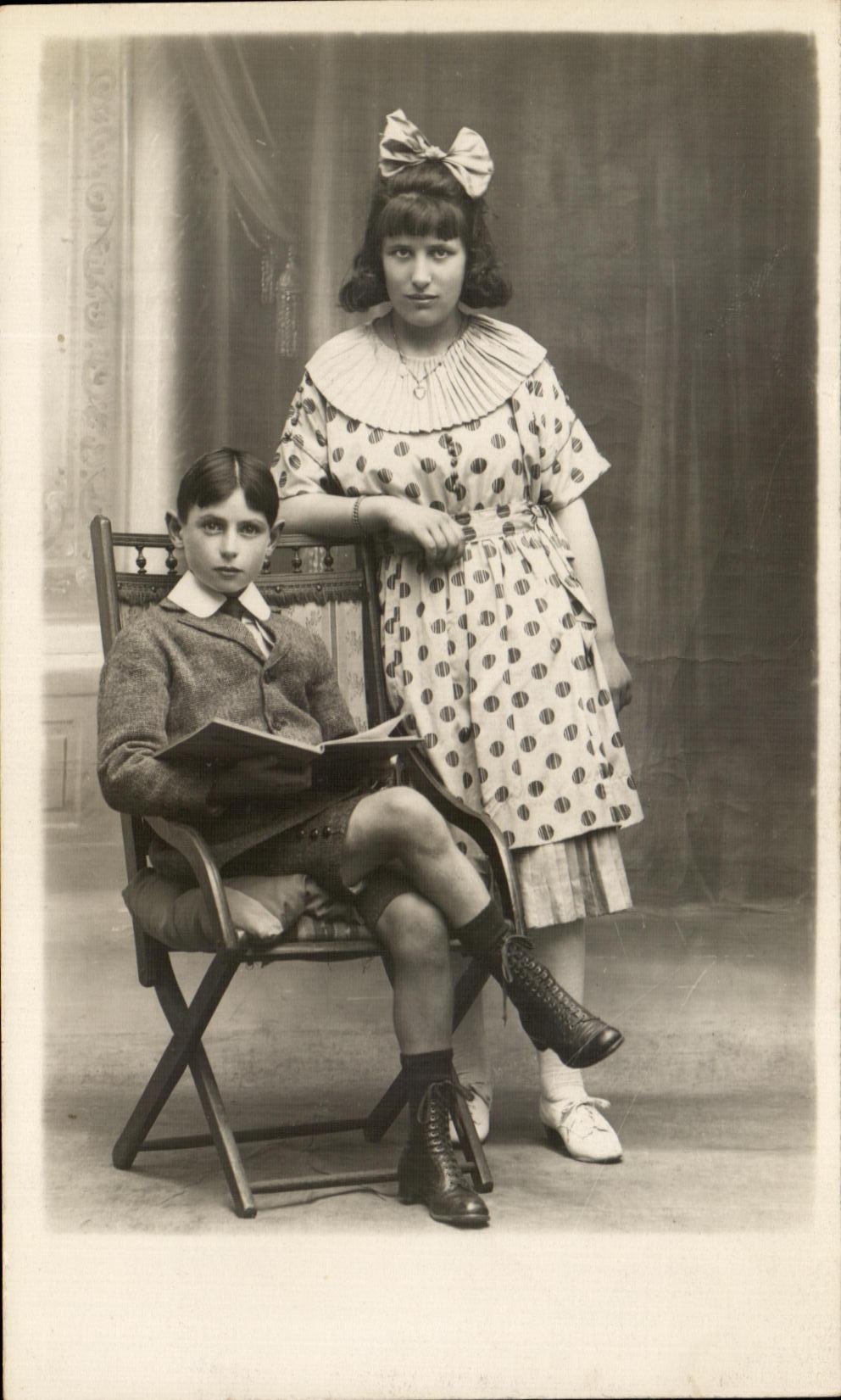 CARTE PHOTO Enfant et femme