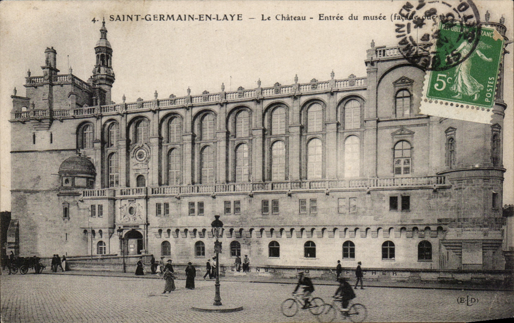 Saint-Germain-en-Laye — Le Château — Entrée du musée (façade ouest) — (E.P.D.)