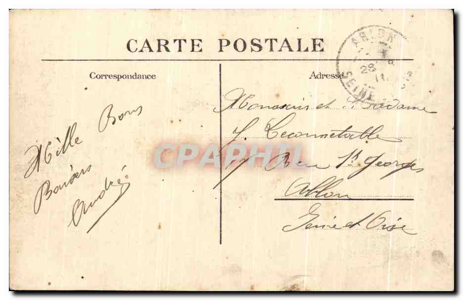 CPA Saint Germain en laye le Chateau Entree du musee et du aprterre — Reverso
