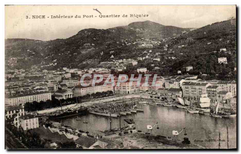 CPA Nice Interieur du Port Quartier de Riquier Bateaux
