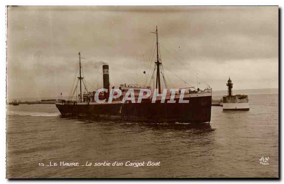 CPA Le Havre La Sortie D'Un Cargot Boat Bateau