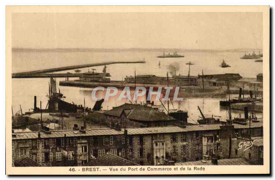 CPA Brest Vue Du Port De Commerce Et De La Rade Bateaux