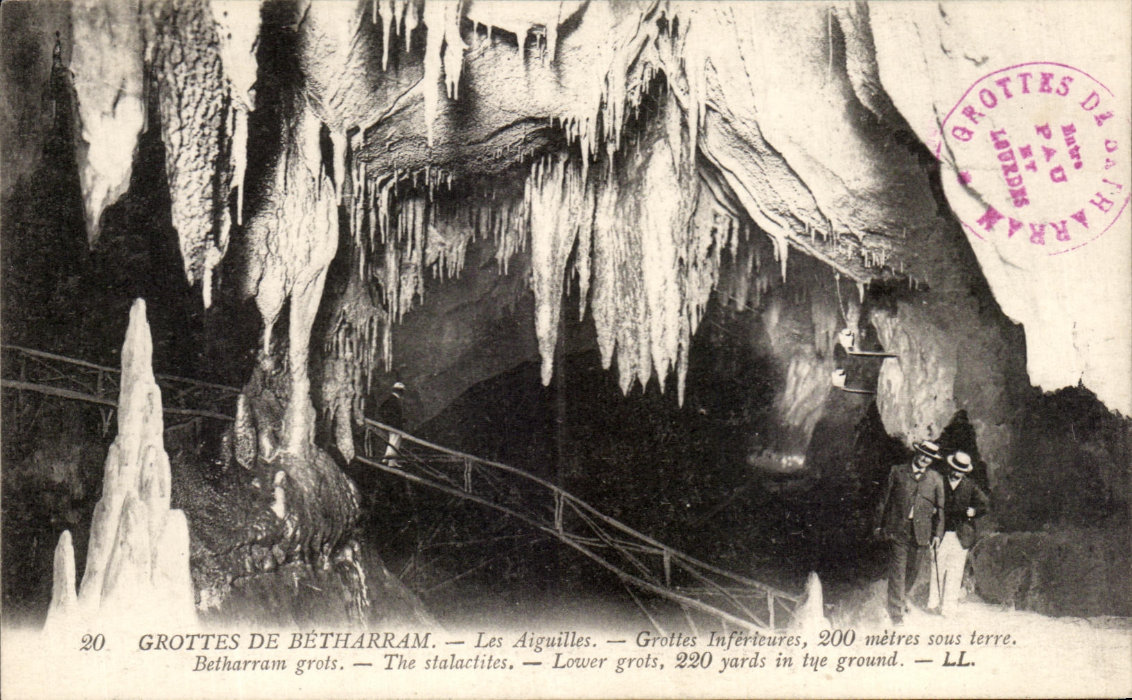 Grottes de Bétharram — Les Aiguilles — Grottes Inférieures, 200 mètres sous terre