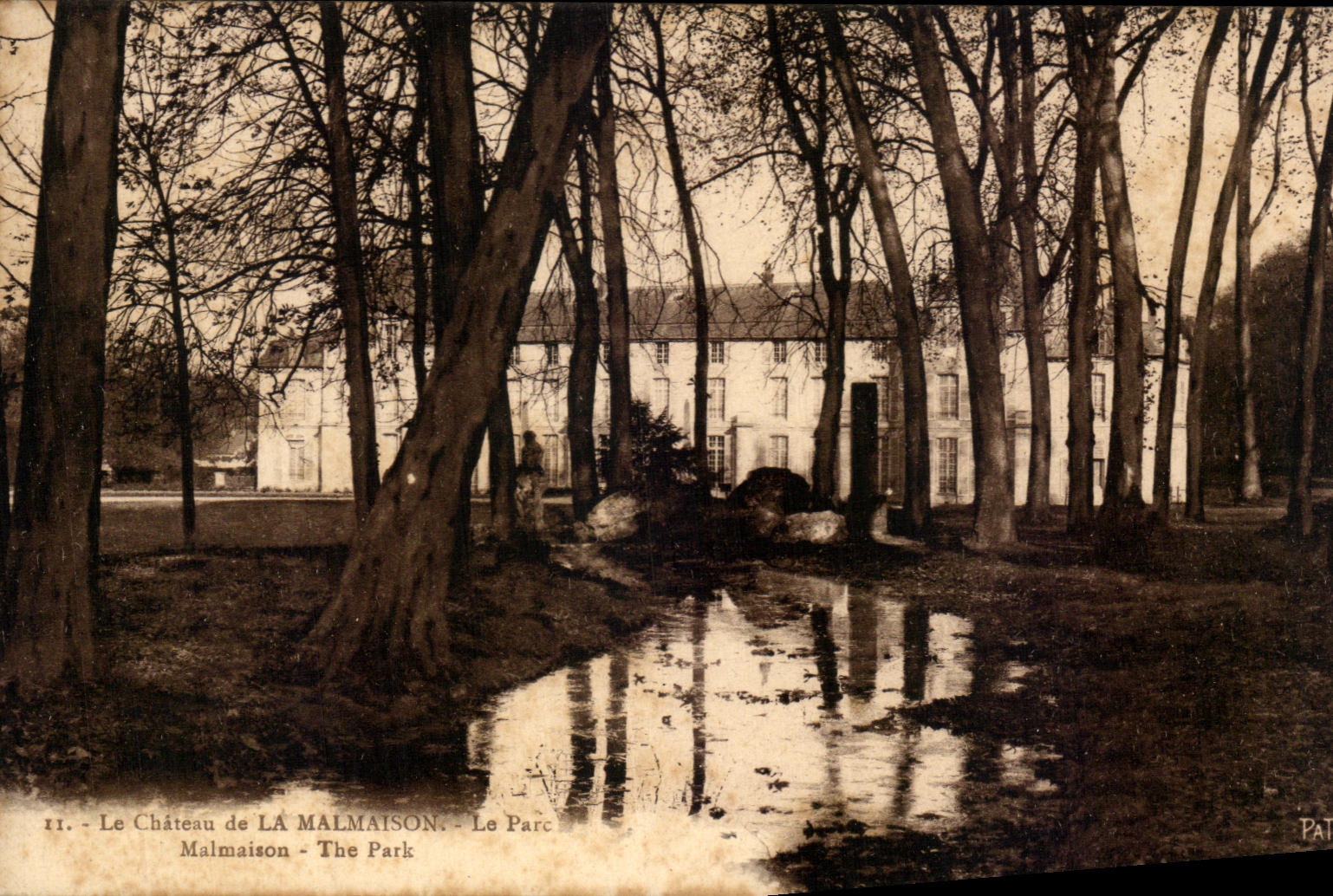CPA Le Chateau De La Malmaison Le Parc