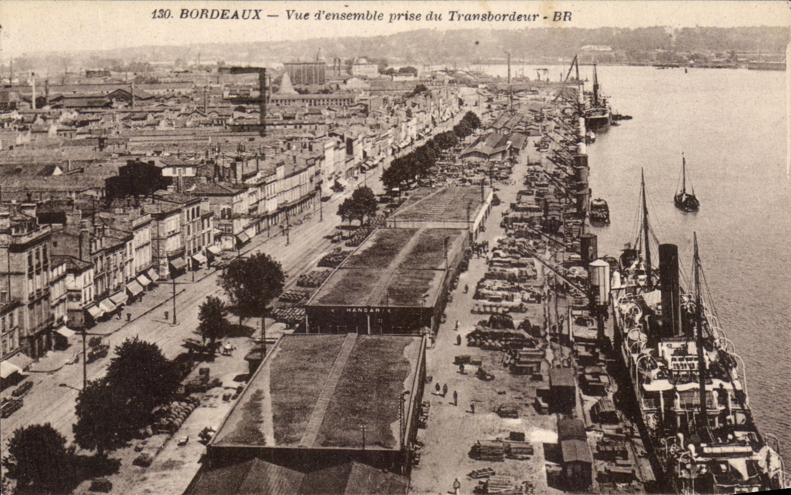 CPA Bordeaux Vue I'Ensemble Prise du Transbordeur Bateau