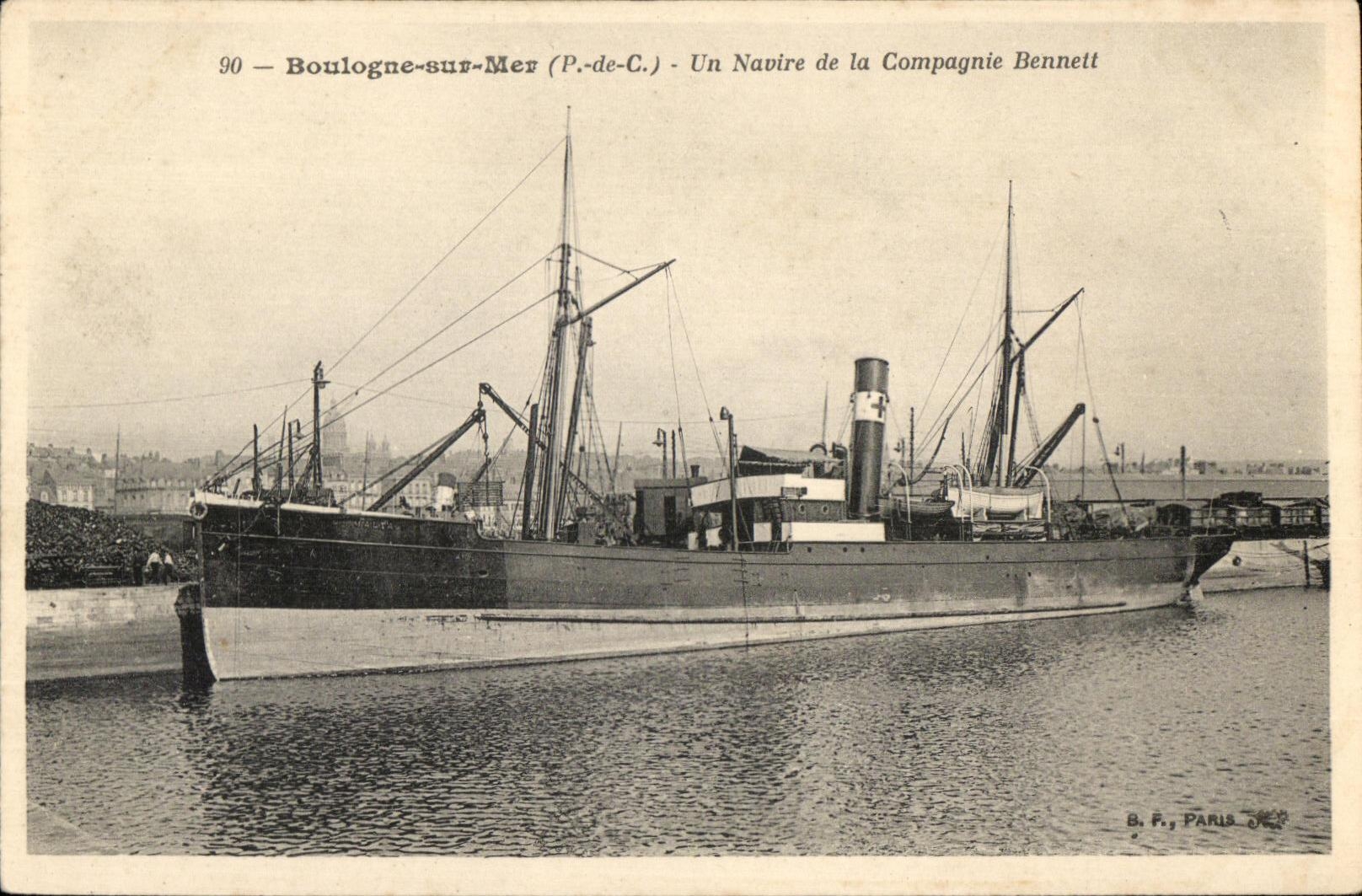 CPA Boulogne sur Mer Un Navire de la Compagnie Bennett
