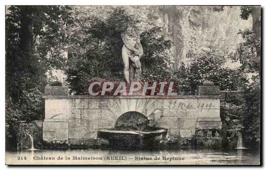 CPA Rueil Chateau de la Malmaison Statue de Neptune