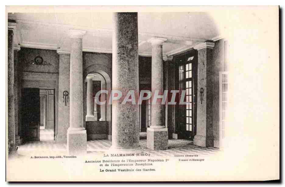 CPA La Malmaison Ancienne residence de l'empereur Napoleon 1er le grand vestibule des gardes