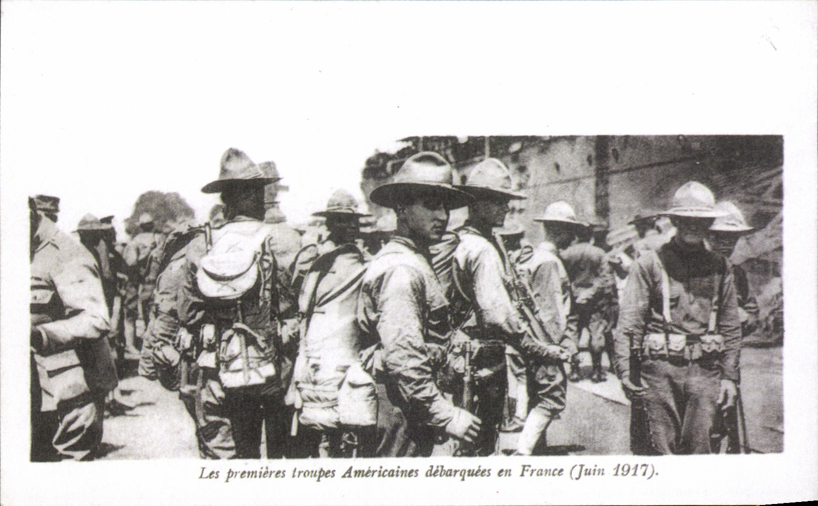Les premières troupes Américaines débarquées en France (Juin 1917) — texte imprimé en bas du recto