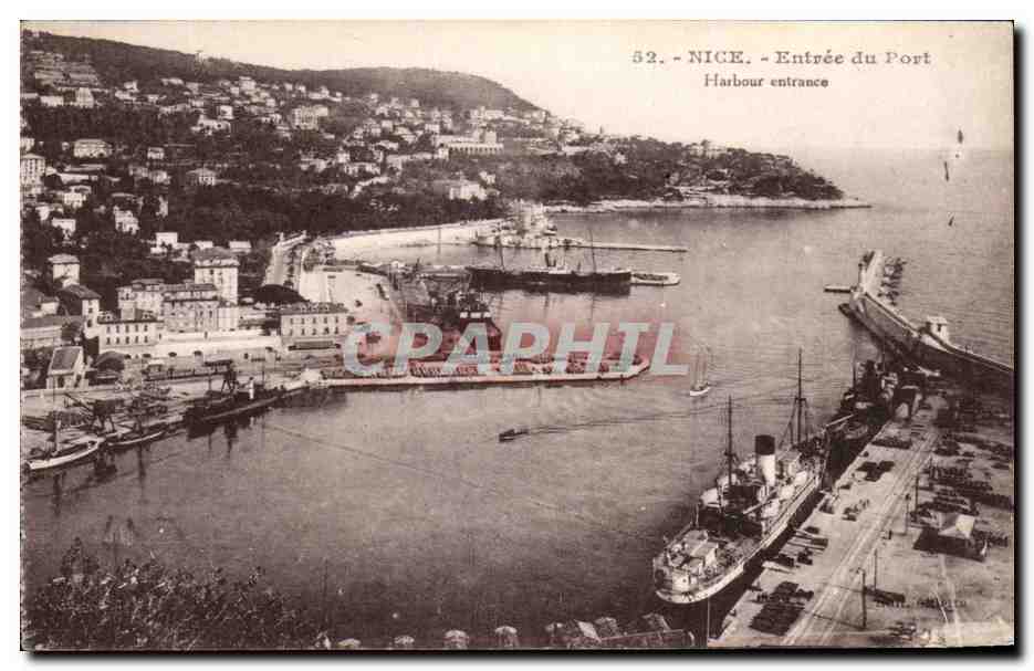 CPA Nice Entree du Port Bateaux