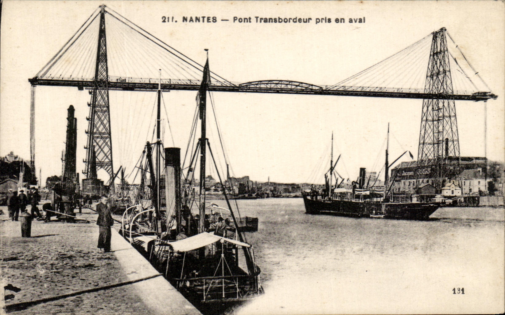 CPA Nantes Pont Transbordeur pris en aval Bateaux 