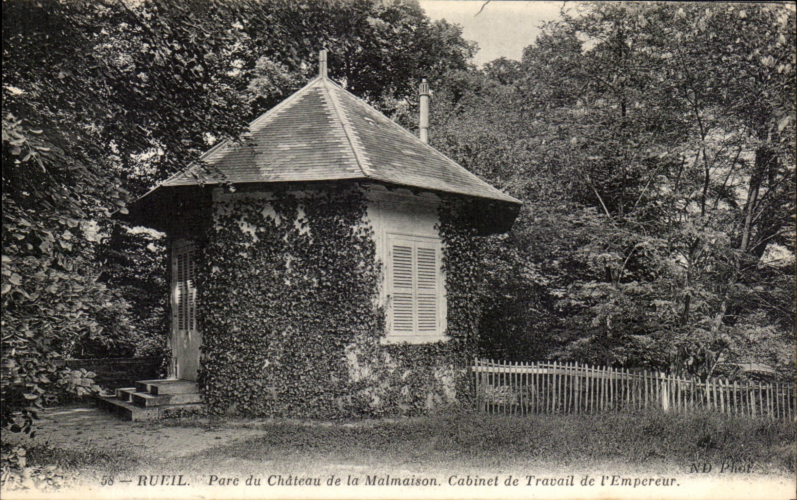 CPA Rueil Parc Du Chateau De La Malmaison Cabinet De Travail De l'Empereur