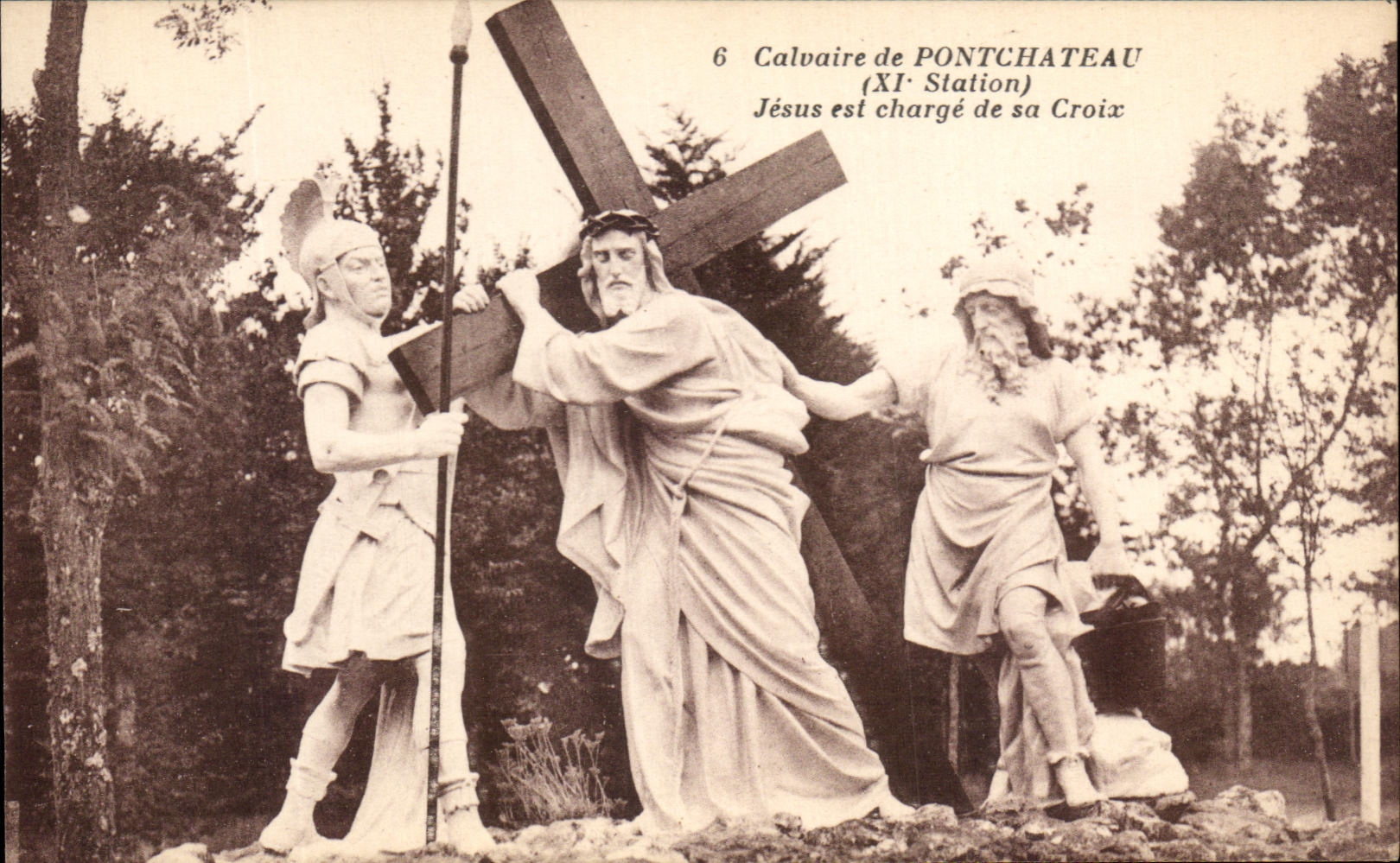 CPA Calvaire De Pontchateau Jesus Est Charge De Sa Croix
