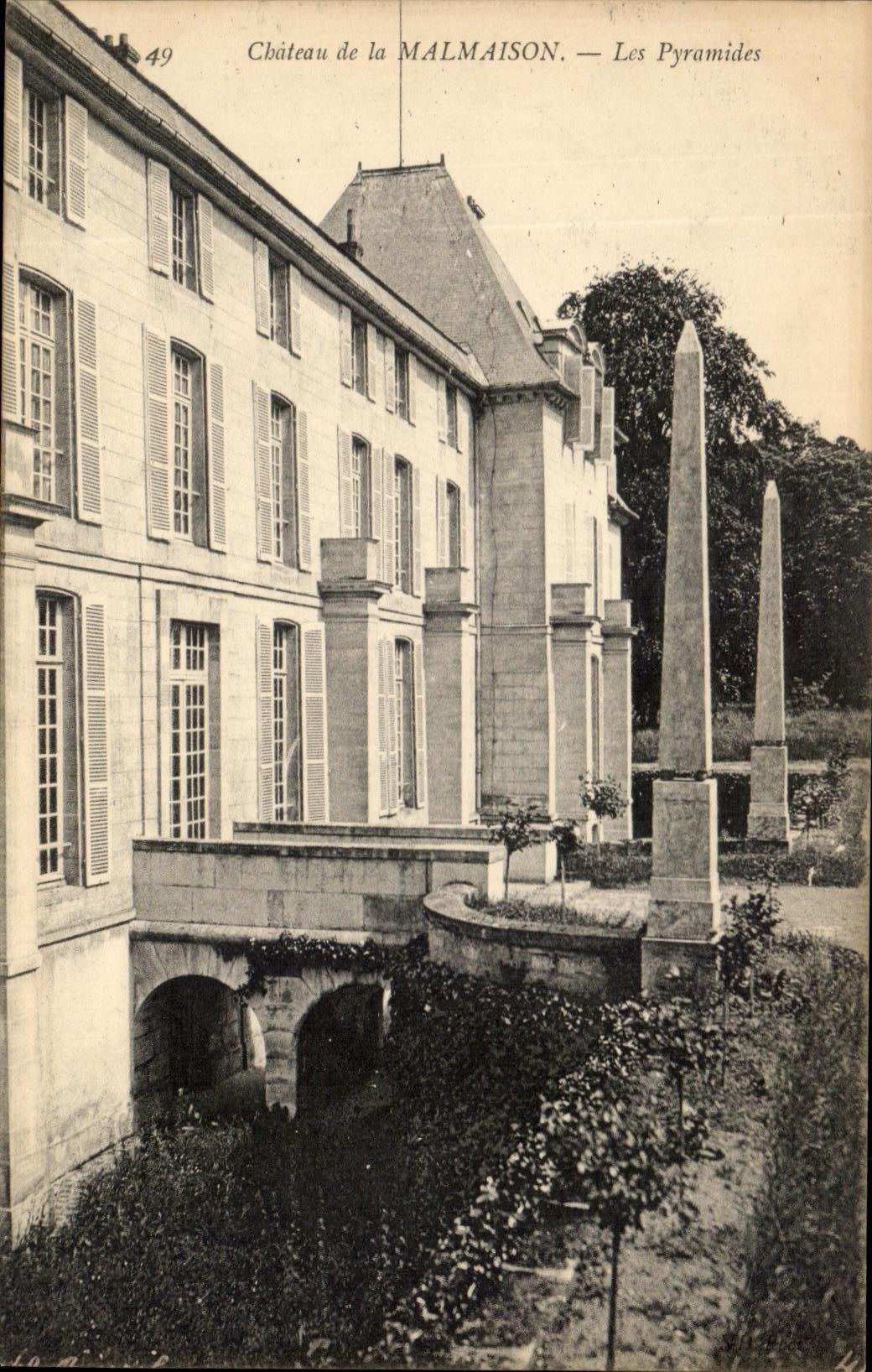 CPA Chateau de la Malmaison Les Pyramides