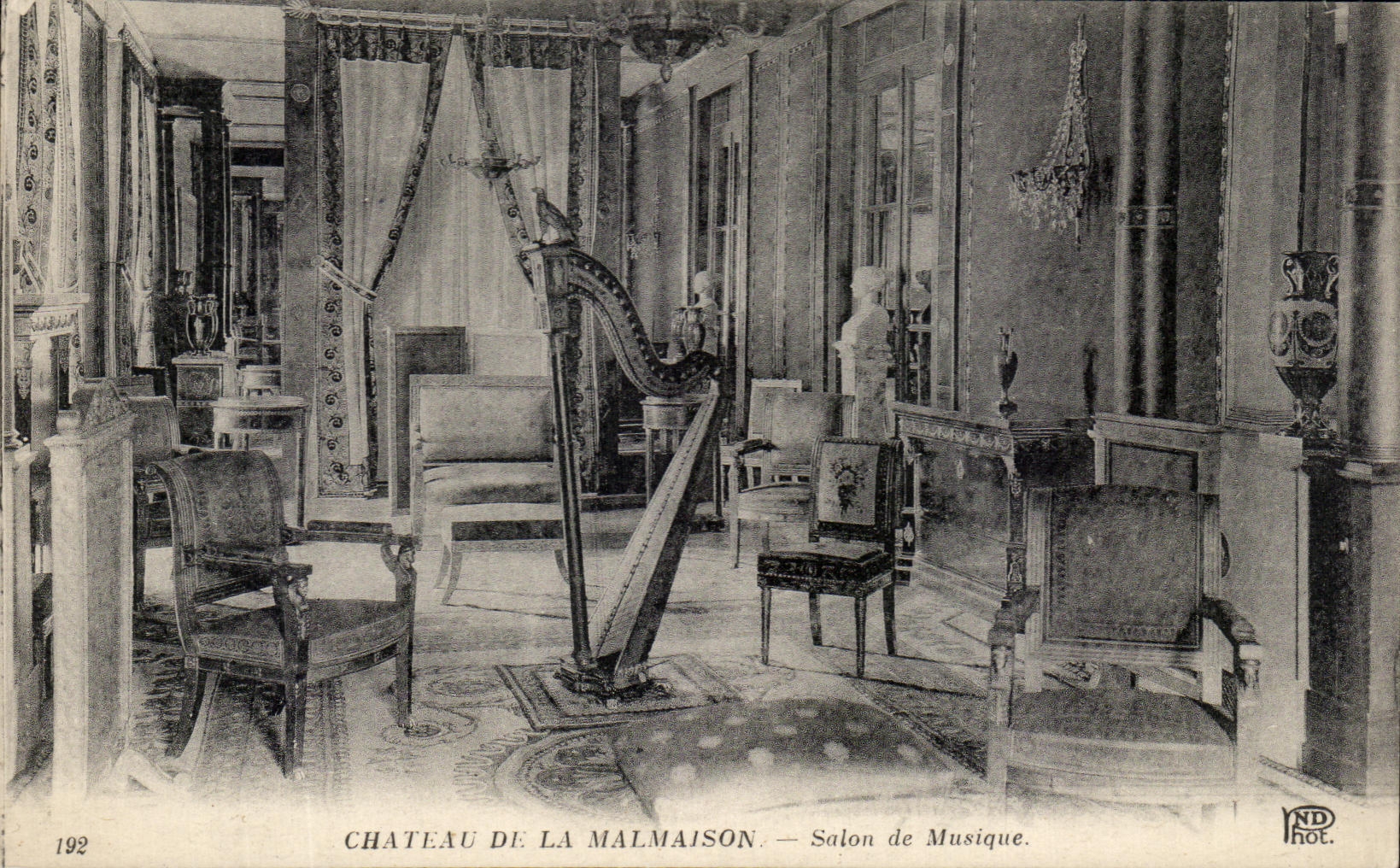 CPA Chateau de la Malmaison Salon de Musique Harpe 