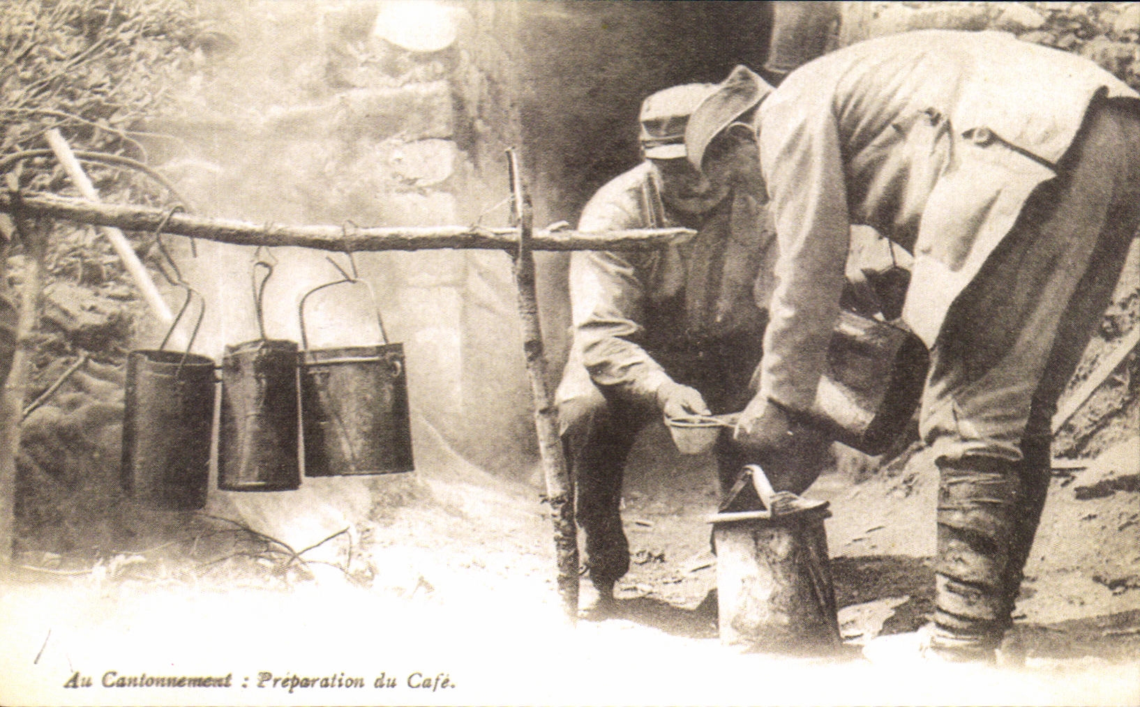 Au Cantonnement : Préparation du Café — scène de cantonnement militaire