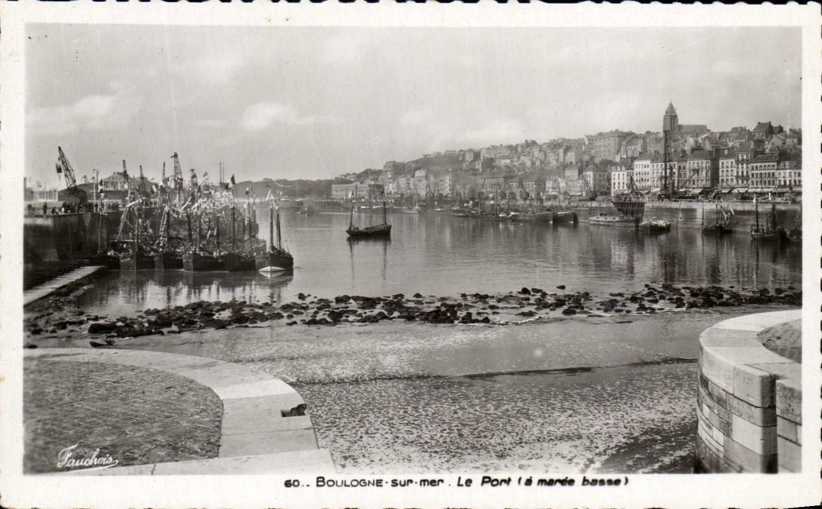 Boulogne-sur-Mer — Le Port (à marée basse) — Éditions Fauchois, Béthune