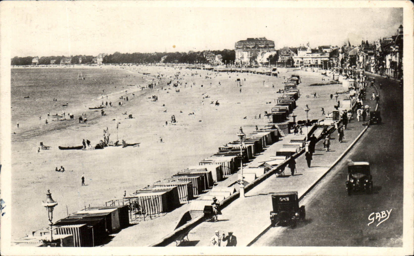 CPA La Baule Sur Mer La Plage vers le Pouliguen 