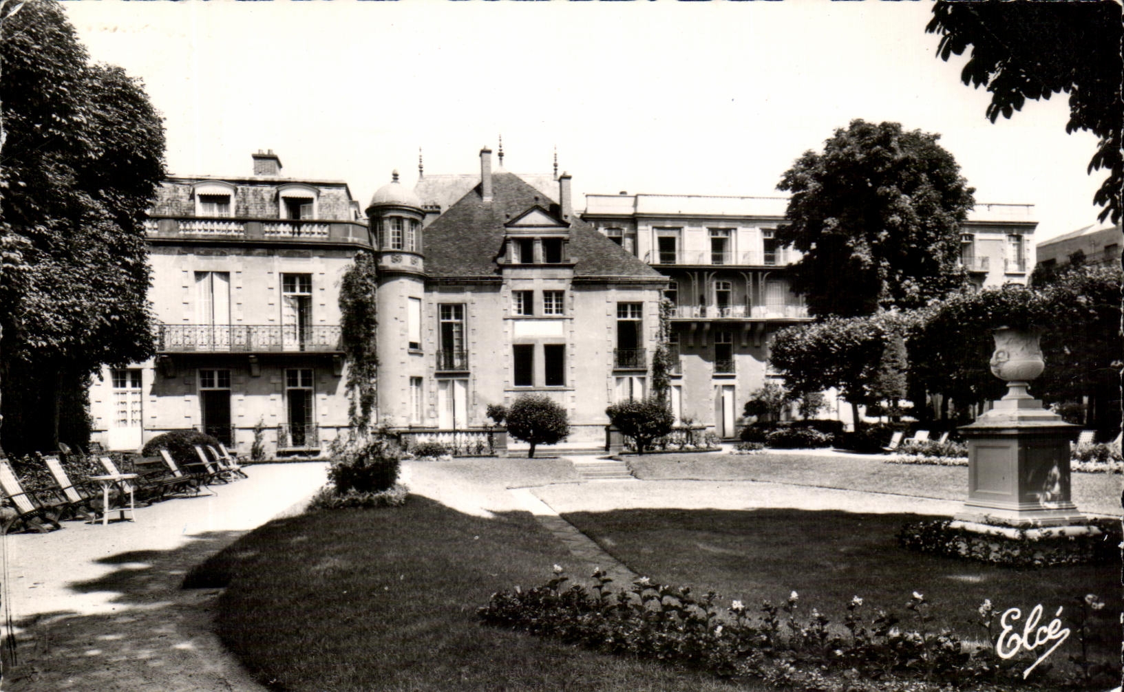 CPSM Vichy Le Pavillon Sevigne
