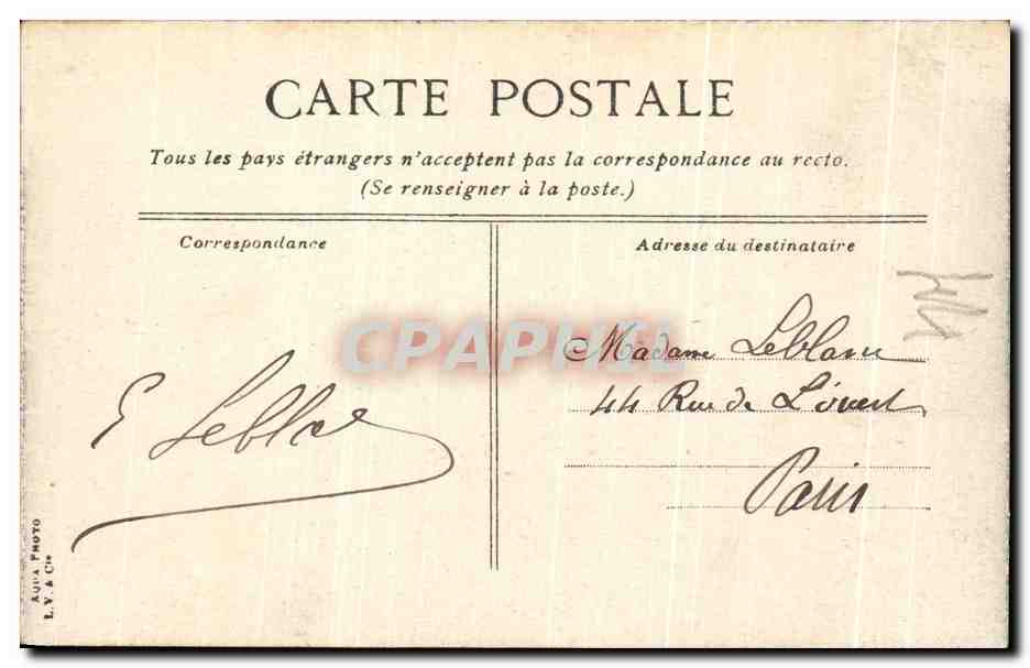 Fontainebleau — El Palacio, el Museo chino — Editor L.V. & Cie — Reverso