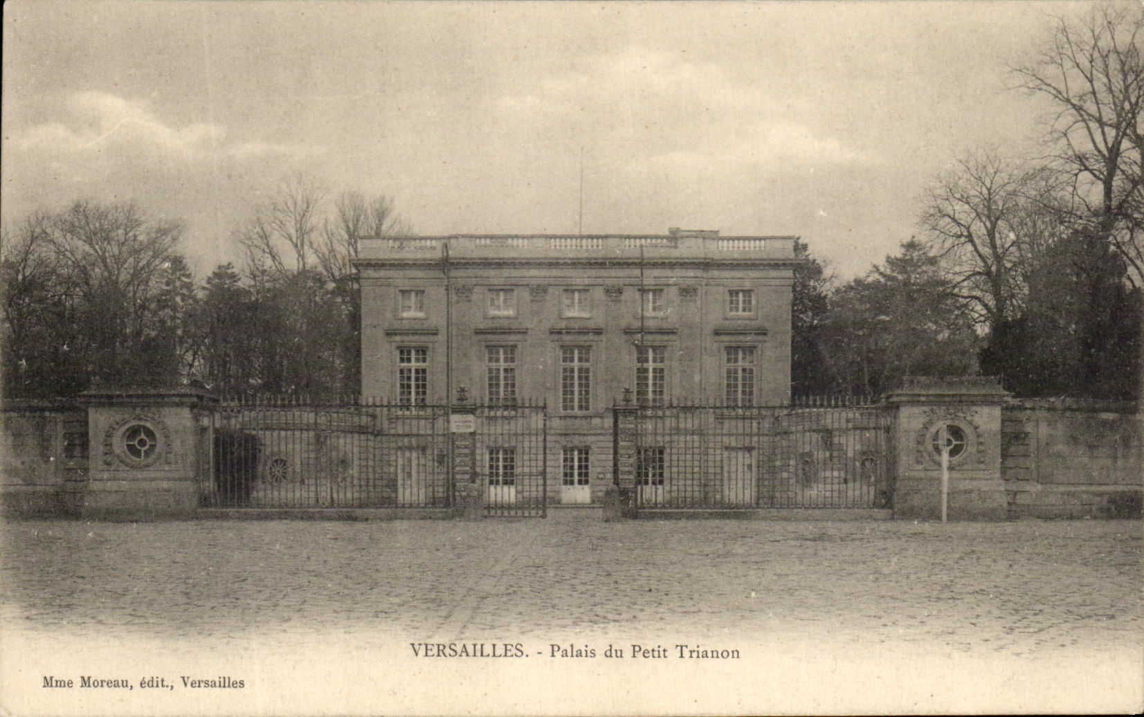 Versailles - Palais du Petit Trianon — Mme Moreau, édit., Versailles