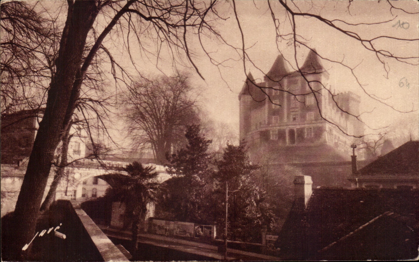 CPA Pau Le Chateau Henri IV de la Basse Plante