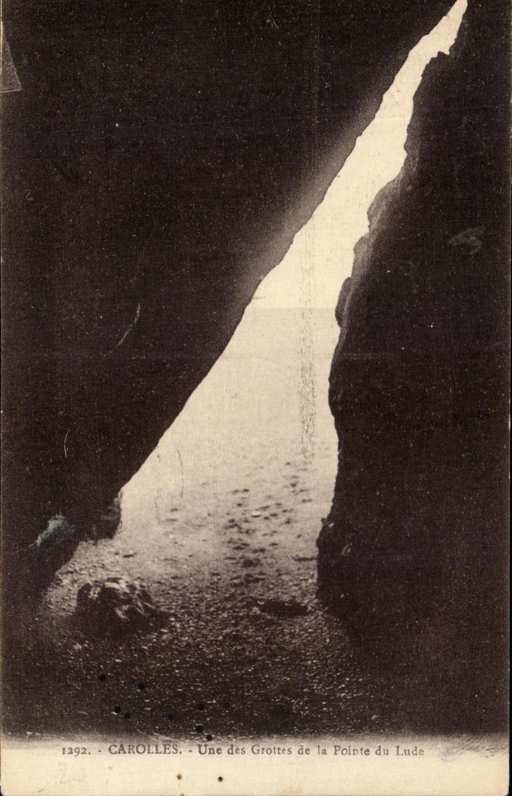 CPA Carolles Une des Grottes de la Pointe du Lude