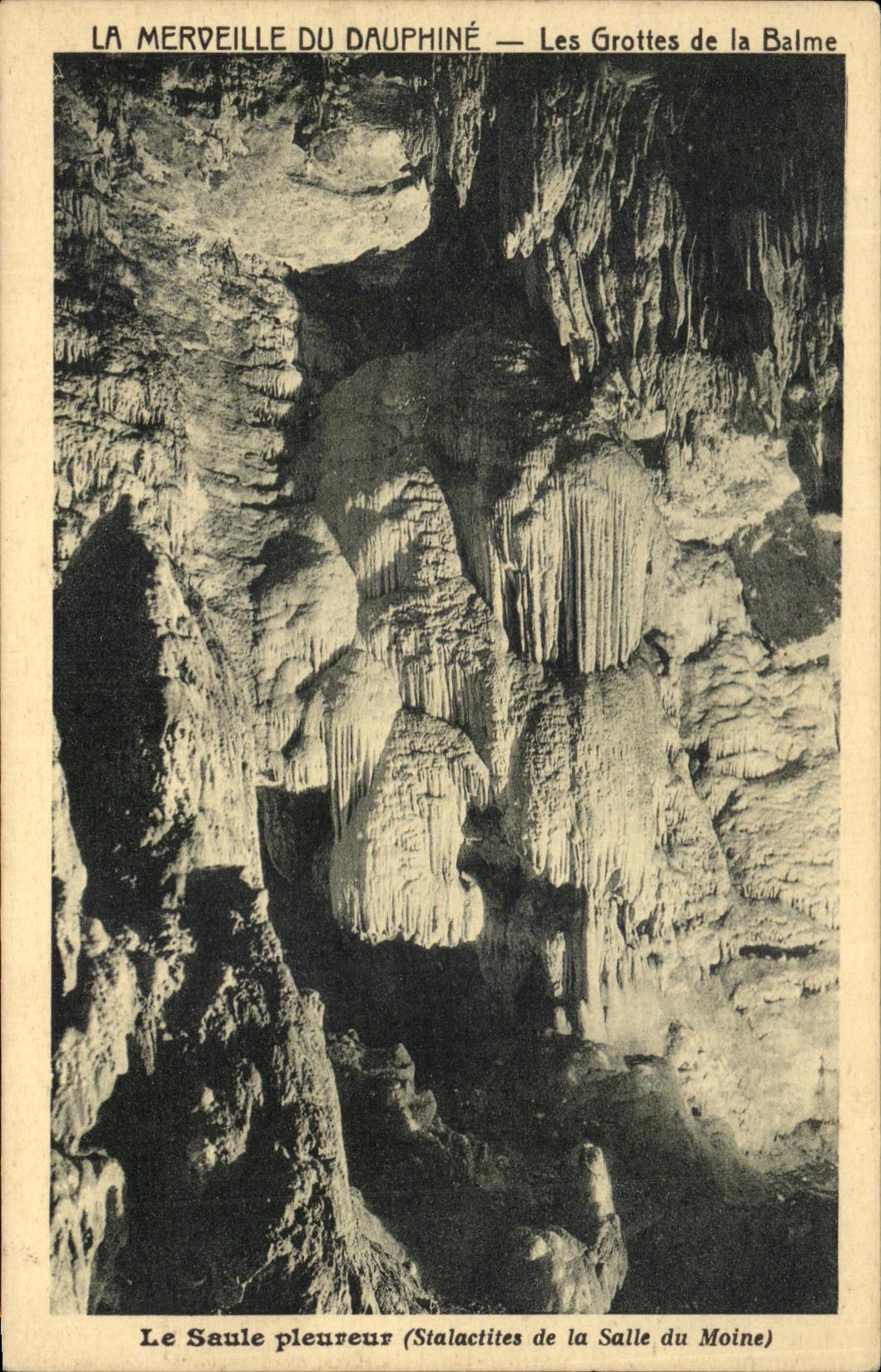 Les Grottes de la Balme — Salle du Moine — Stalactites