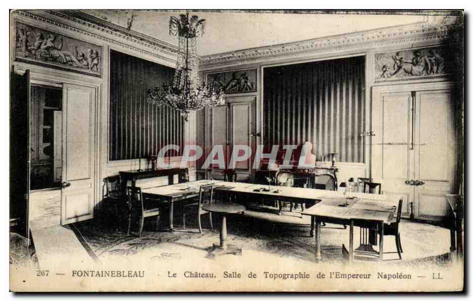 Fontainebleau — Le Château. Salle de Topographie de l'Empereur Napoléon — LL. N° 267