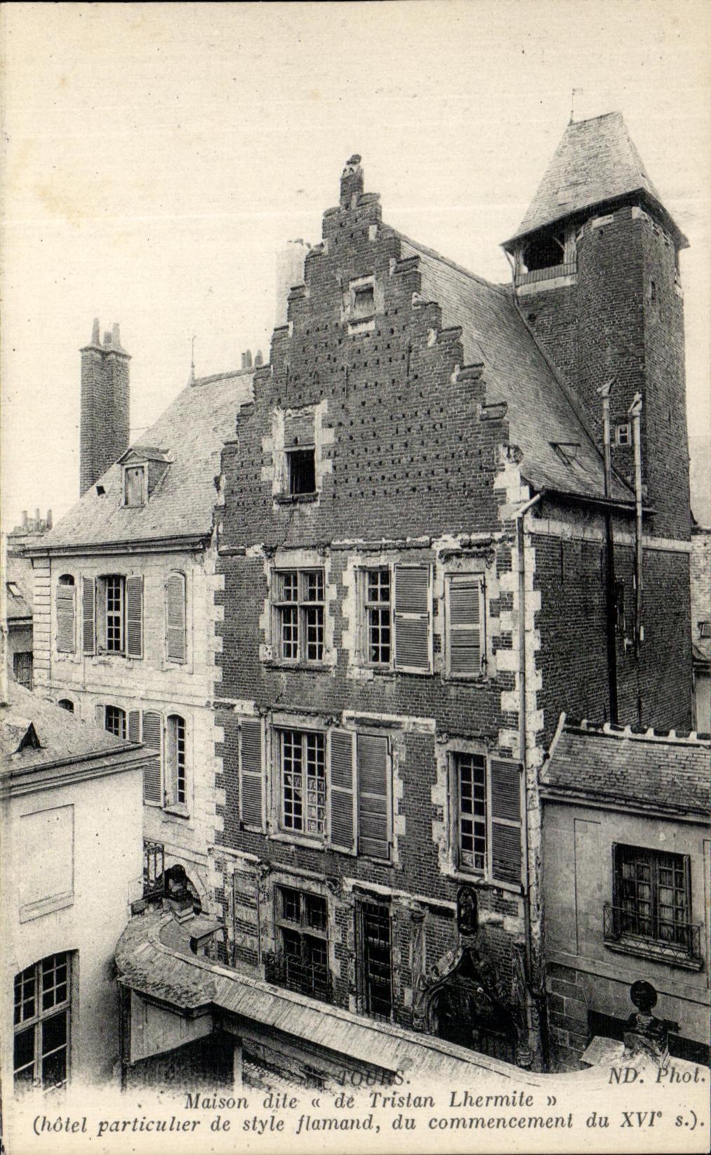 CPA Tours Maison dile de Tristan Lhermite Hotel particulier de style flamand