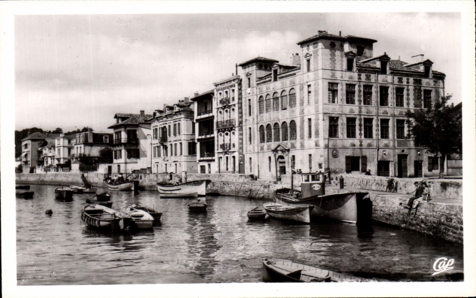 Saint-Jean-de-Luz — Le Port et Maison de l'Infante — C.A.P. Paris