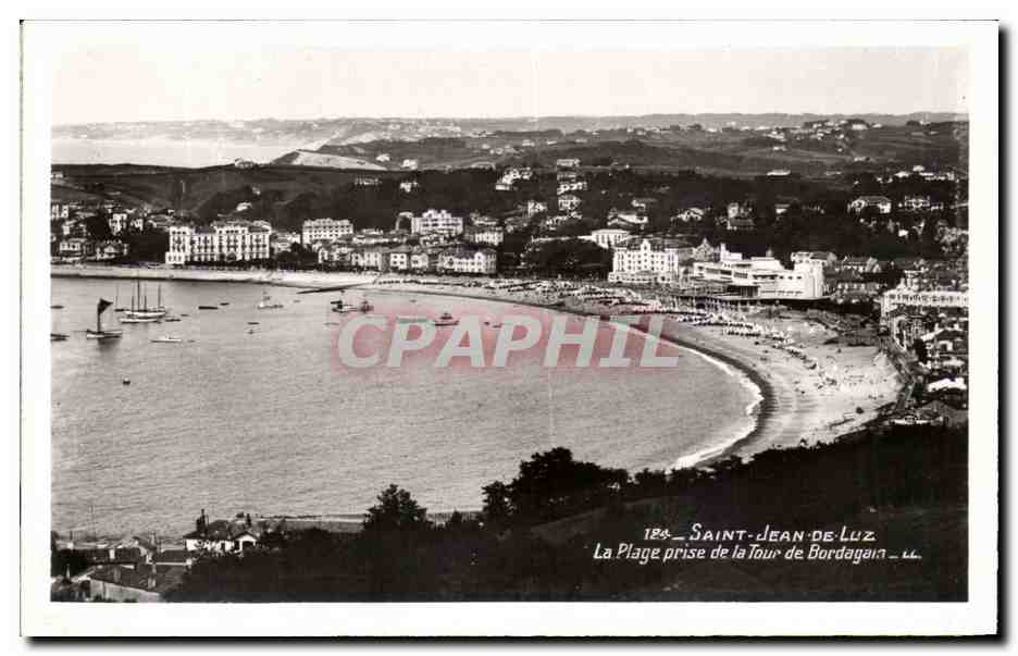 Saint-Jean-de-Luz — La Plage prise de la Tour de Bordagain — C.A.P. « REAL-PHOTO » PARIS