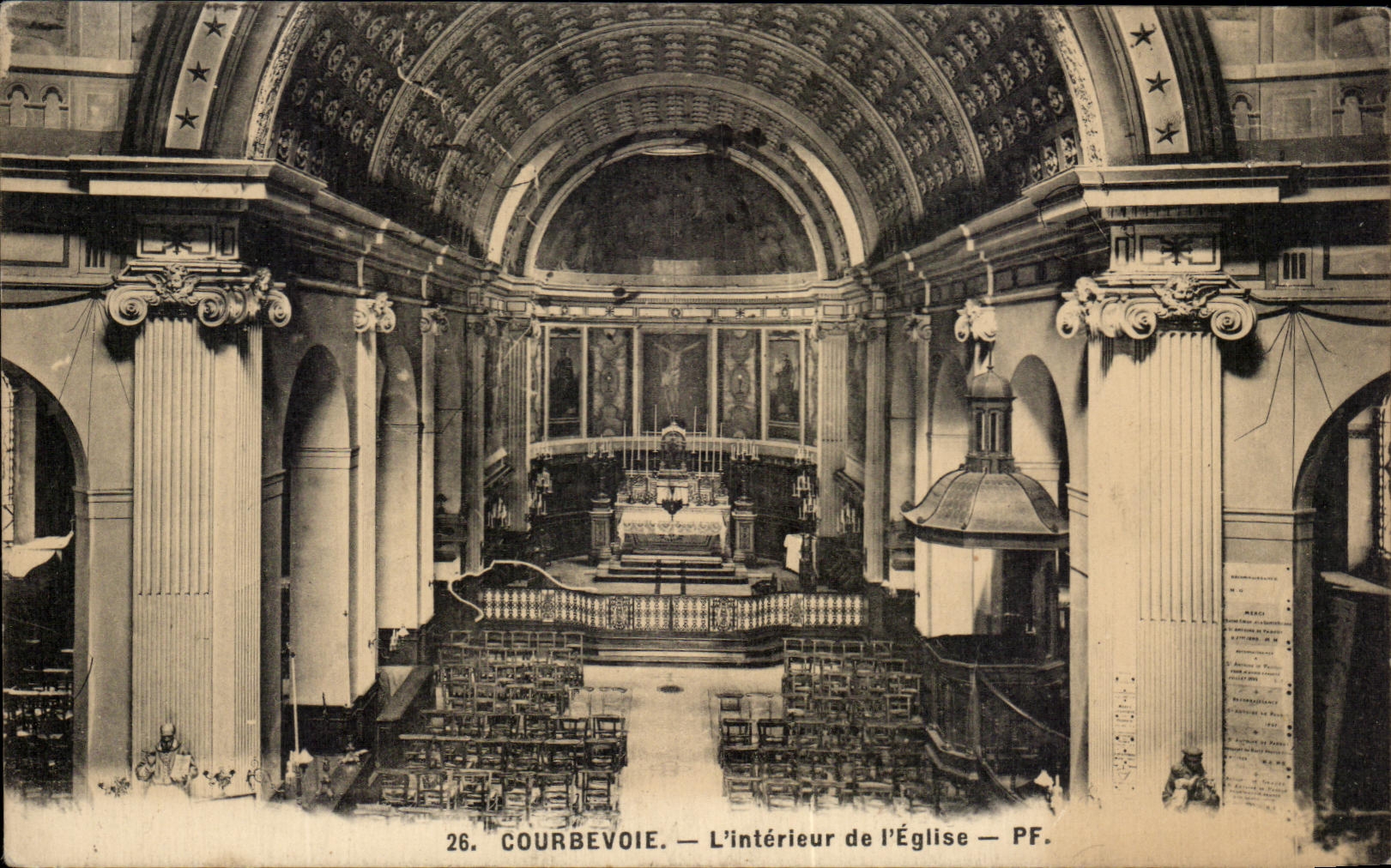 CPA Courbevoie L'Interieur De l'Eglise